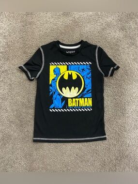 Boys Batman Active Shirt size 6